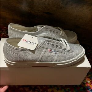 SUPERGA WMNS GREY SILVER SNEAKERS SIZE 11 NWB